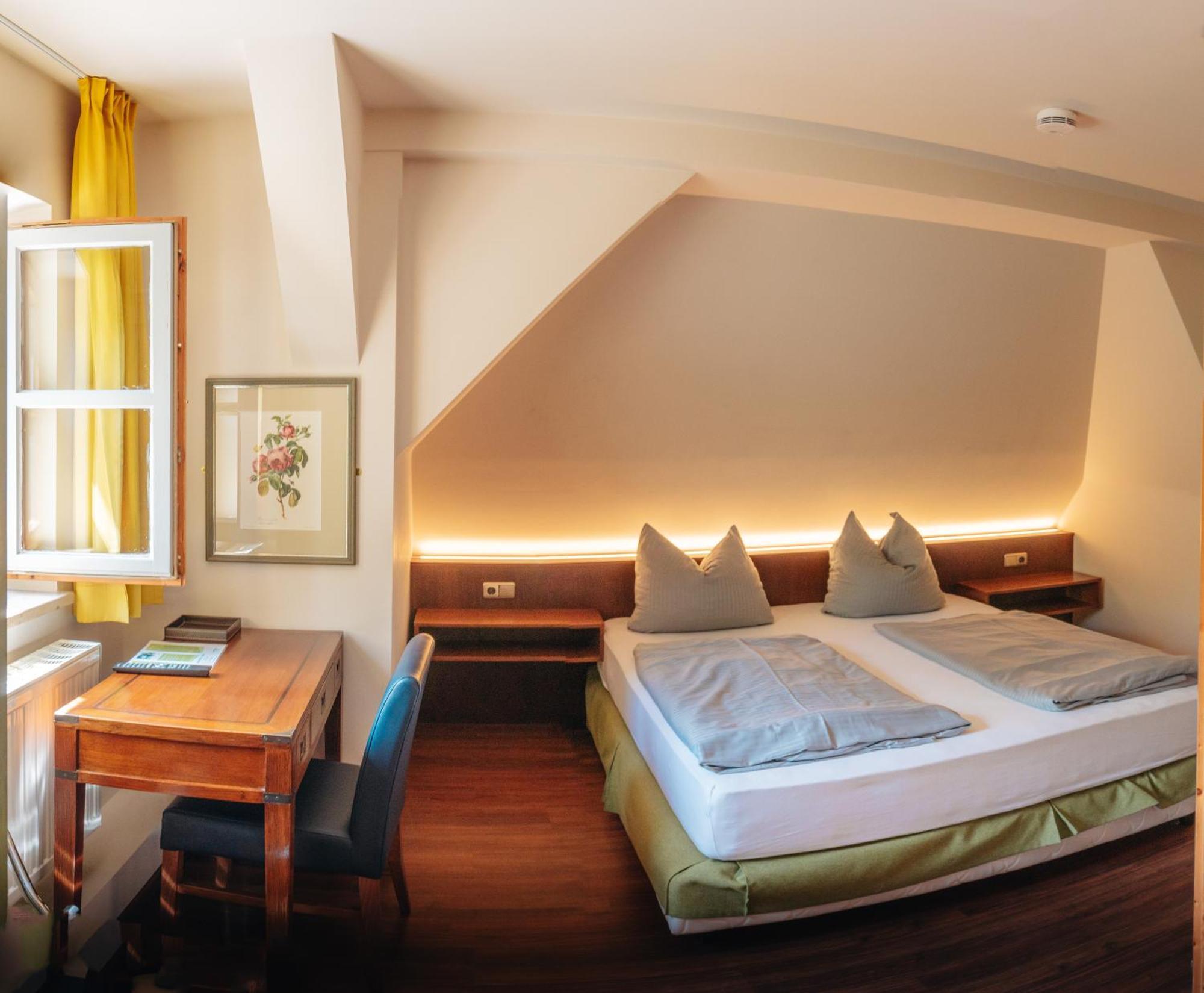 Hotel Restaurant Taverna Eching  Luaran gambar